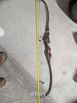 Vintage Damon Howatt Hunter Recurve Bow 45# @ 28