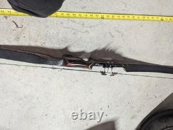 Vintage Damon Howatt Hunter Recurve Bow 45# @ 28
