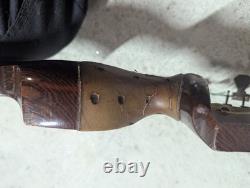 Vintage Damon Howatt Hunter Recurve Bow 45# @ 28