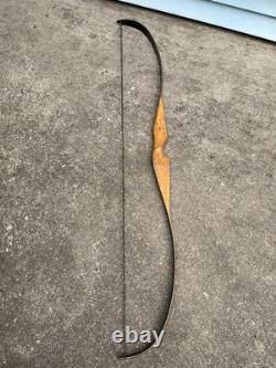 Vintage Damon Howatt Recurve Bow Hunting 4755 62 Cavalier