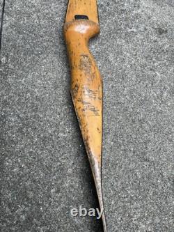 Vintage Damon Howatt Recurve Bow Hunting 4755 62 Cavalier