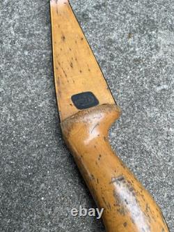 Vintage Damon Howatt Recurve Bow Hunting 4755 62 Cavalier