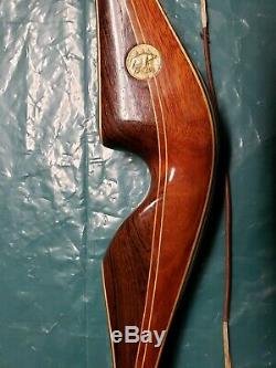 Vintage Fred Bear Archery Kodiak Magnum Recurve Bow 45 lb Right Hand 52 AMO