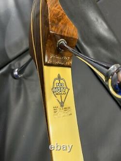Vintage Hoyt Pro Medalist Recurve Bow 69 32#