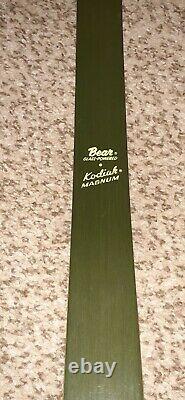Vintage Right Hand Bear Kodiak Magnum 52 45lb Recurve BowithAccessories