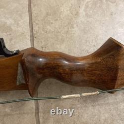 Vintage Shakespeare Wonderbow Model X-27 Recurve Bow