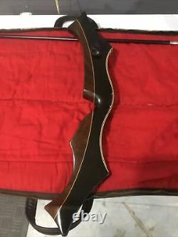 Vintage Wing Presentation ll Takedown Recurve Bow R-H 66 30# With Case Plus More